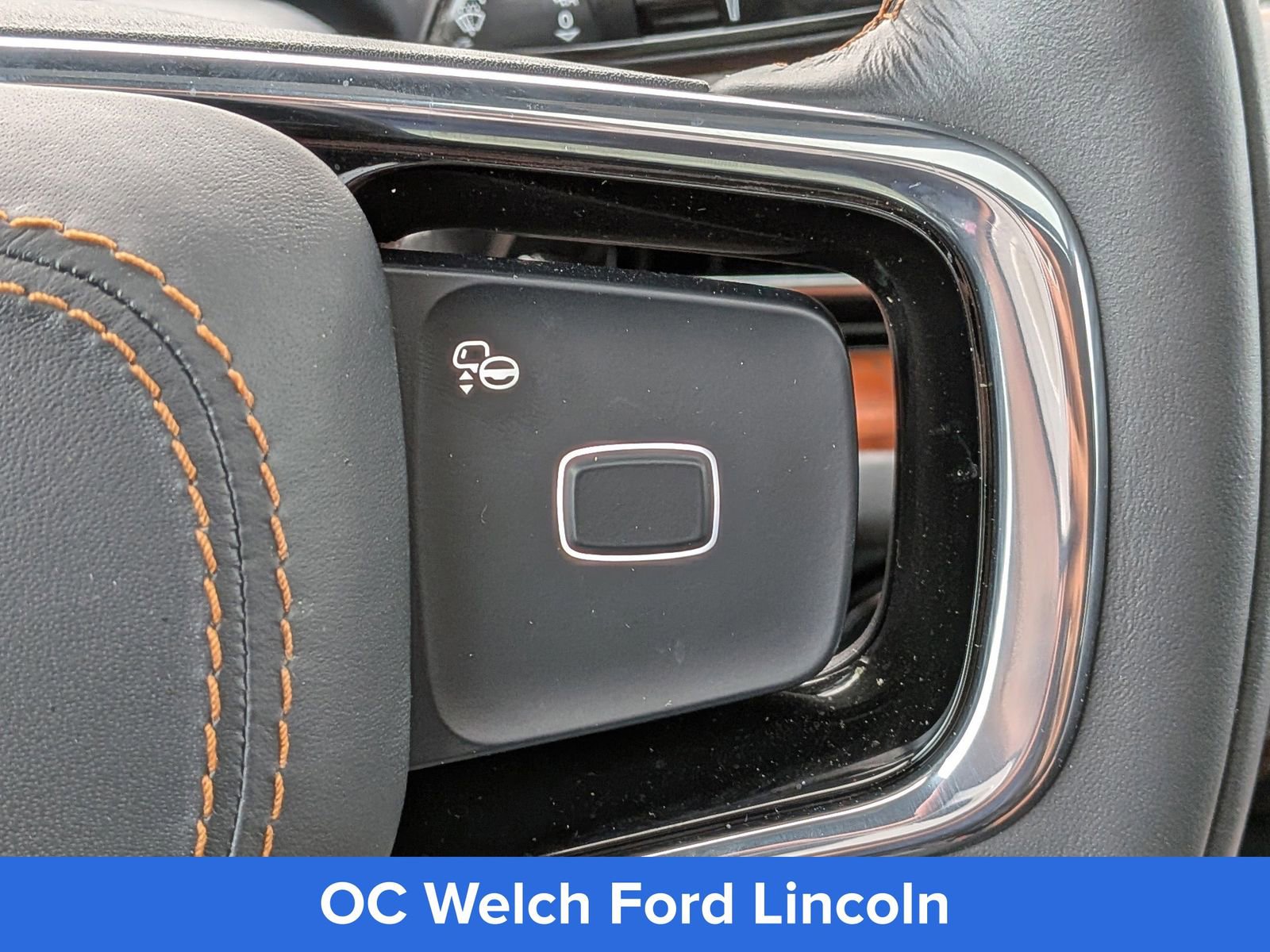 Certified 2025 Lincoln Navigator L Black Label AWD/4WD image 33