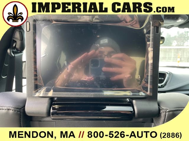 New 2026 Chrysler Pacifica Select image 21