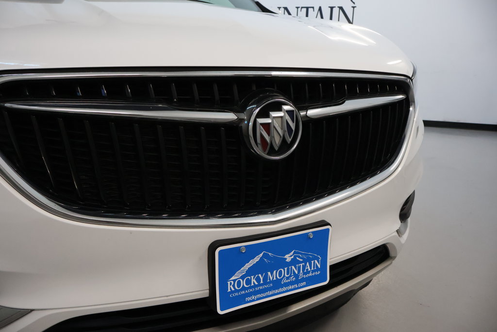 Used 2020 Buick Enclave Essence w/ Trailering Package, 5000 lbs. AWD/4WD image 9