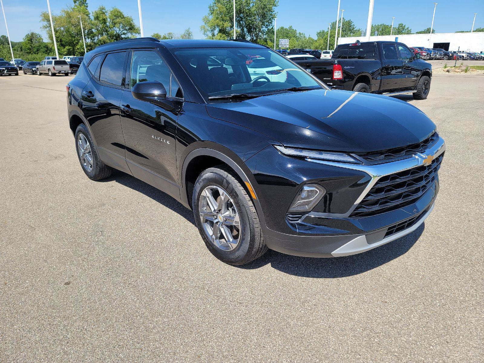 Used 2024 Chevrolet Blazer LT w/ Convenience Package FWD image 10