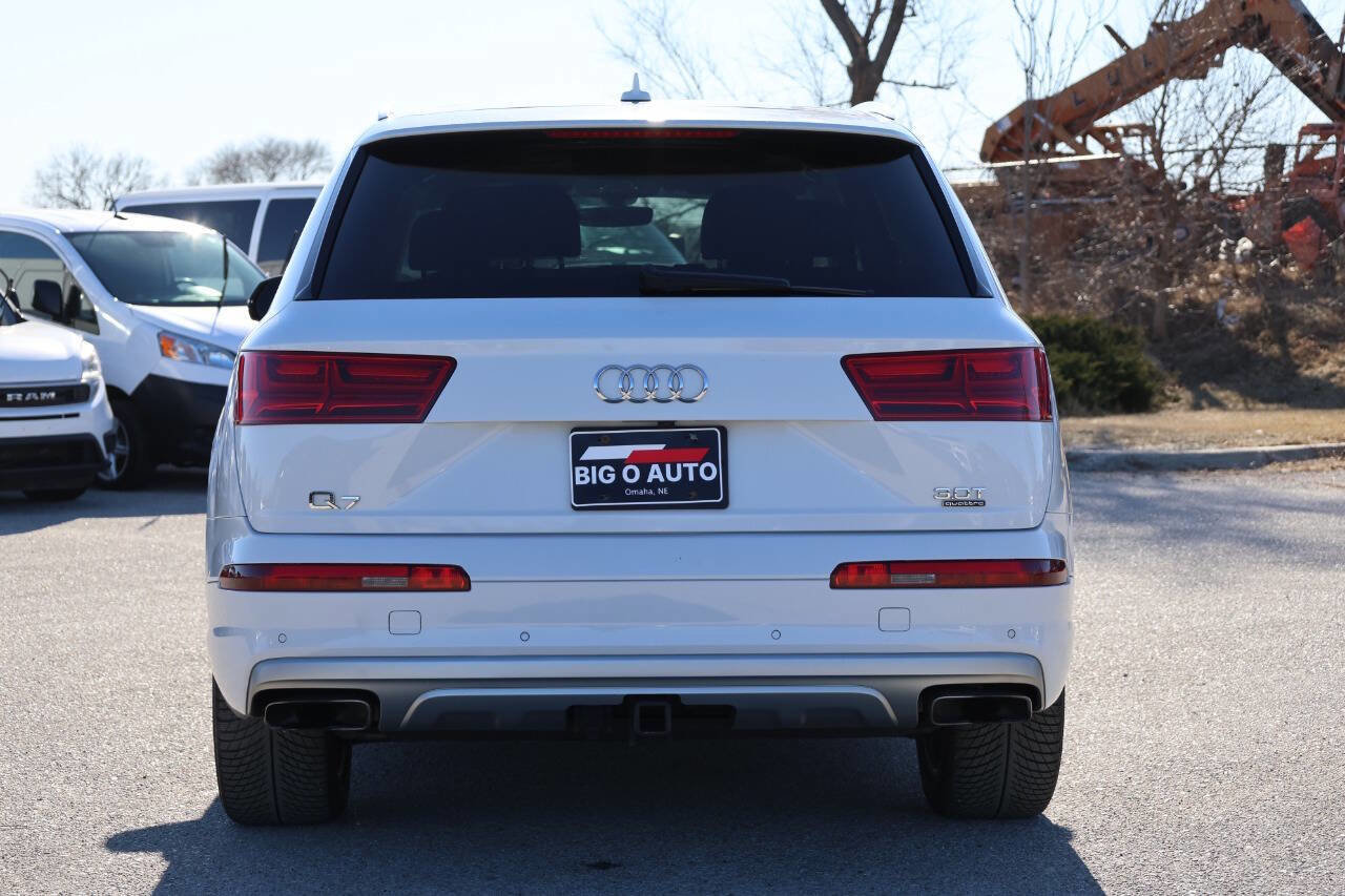 Used 2018 Audi Q7 3.0T Premium Plus w/ Premium Plus Package image 10