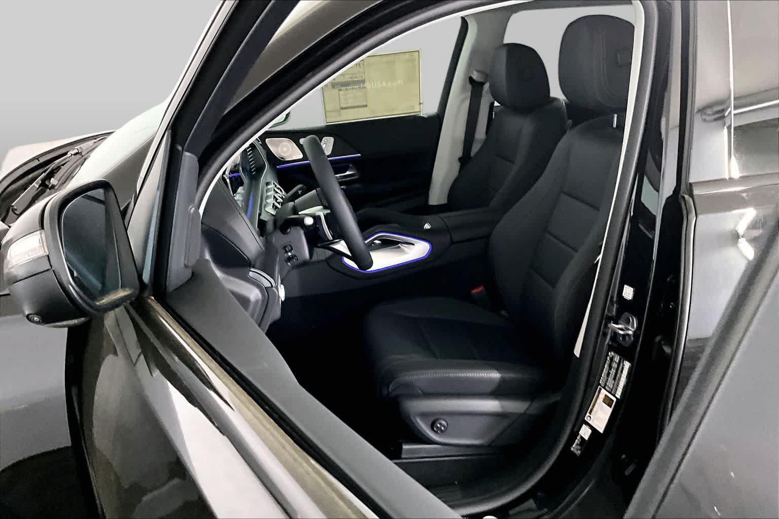New 2026 Mercedes-Benz GLS 450 4MATIC image 14