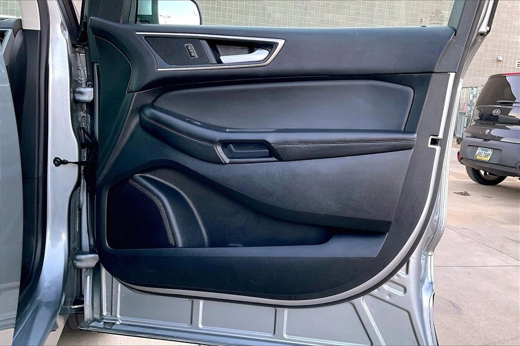 Used 2024 Ford Edge SEL image 24