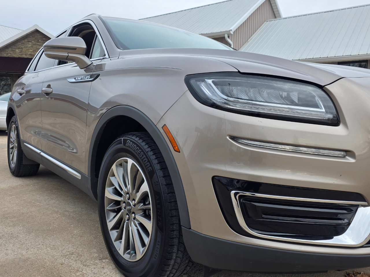 Used 2020 Lincoln Nautilus FWD w/ Equipment Group 101A image 25