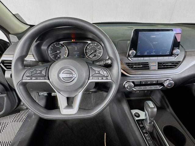 New 2026 Nissan Altima 2.5 SV FWD image 12