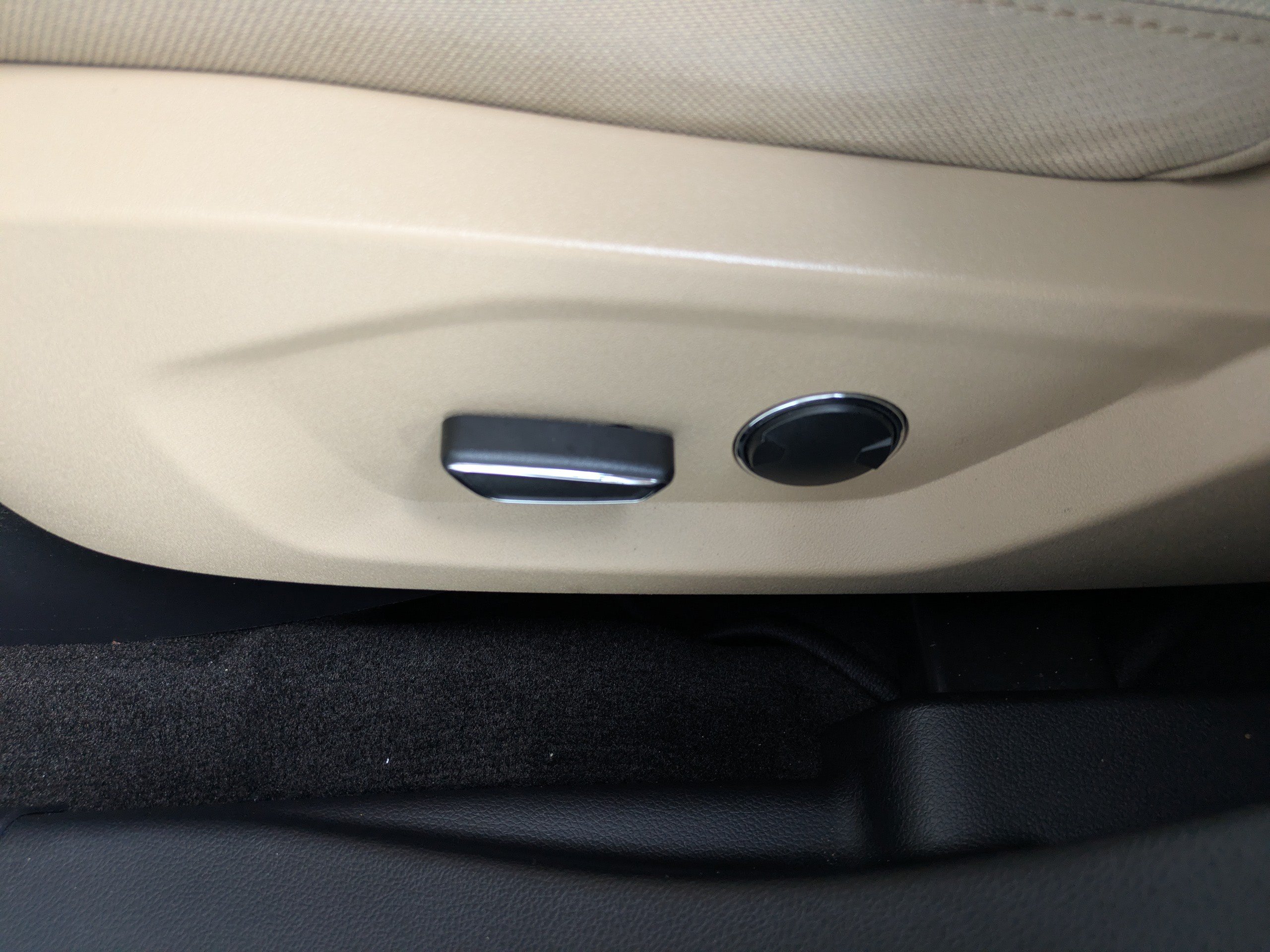 Used 2016 Ford Explorer FWD image 21