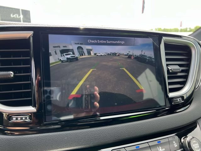 New 2026 Chrysler Voyager LX FWD image 18