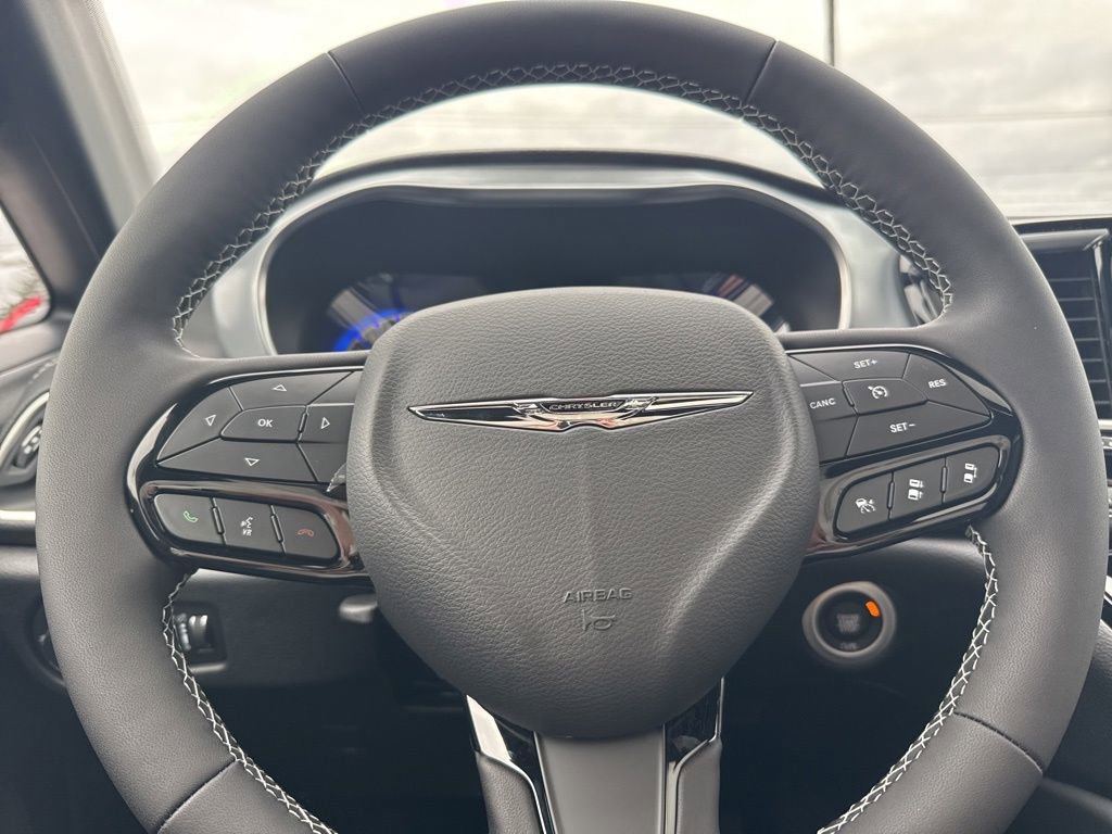 New 2026 Chrysler Pacifica Limited w/ S Appearance Package image 21