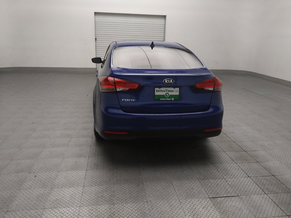 Used 2018 Kia Forte LX FWD image 6