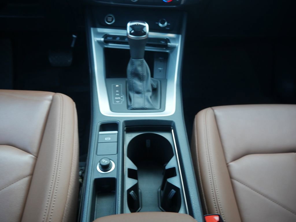 Used 2023 Audi Q3 2.0T Premium w/ Convenience Package image 39