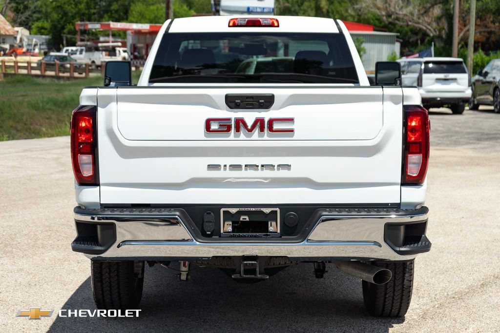 Used 2026 GMC Sierra 2500 Pro AWD/4WD image 8