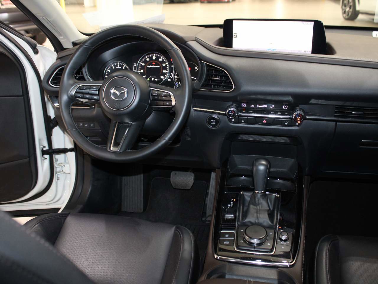 Used 2025 MAZDA CX-30 2.5 Turbo w/ Premium Package AWD/4WD image 18