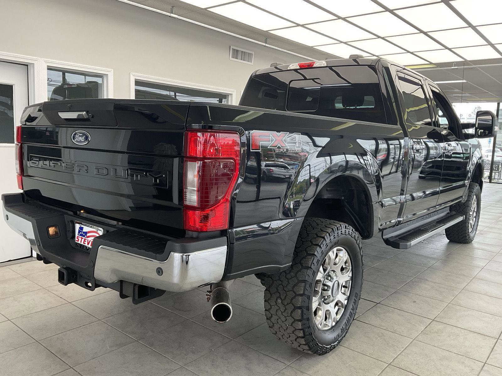 Used 2021 Ford F250 Lariat w/ Chrome Package image 5