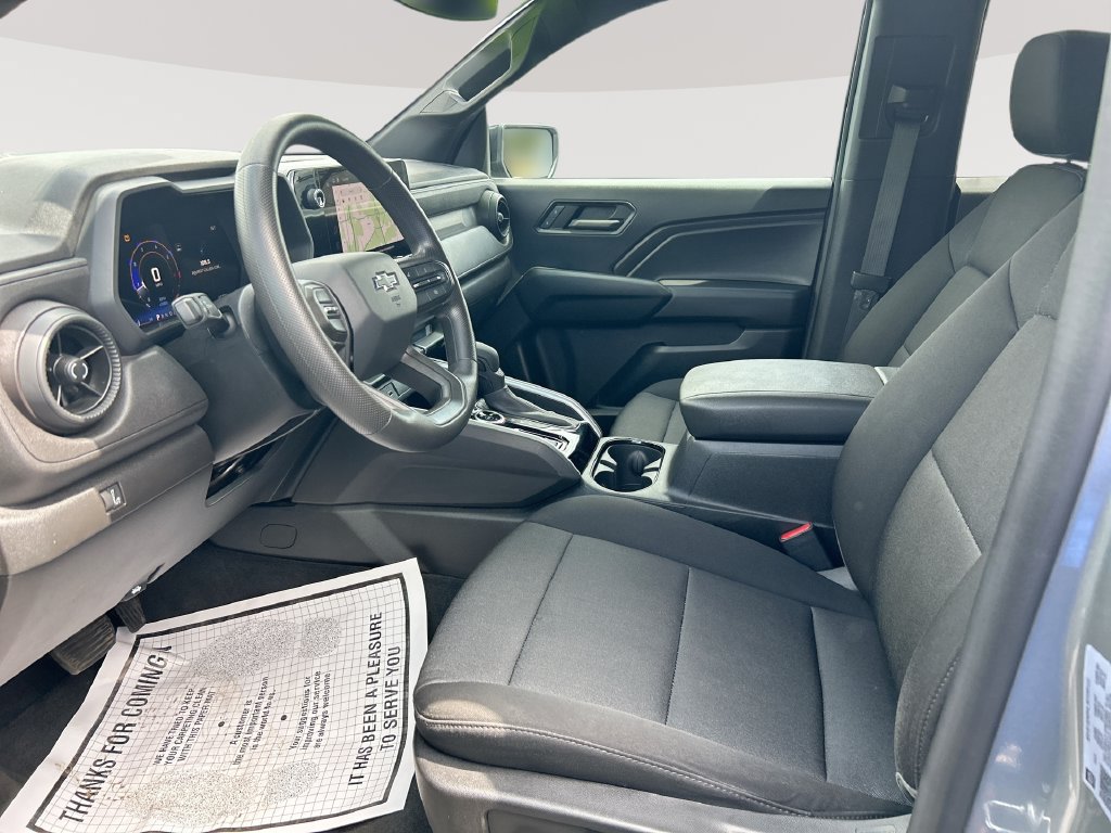 Used 2024 Chevrolet Colorado Trail Boss w/ Technology Package AWD/4WD image 18