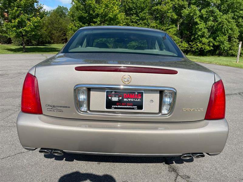 Used 2003 Cadillac De Ville w/ Comfort & Convenience Package FWD image 6