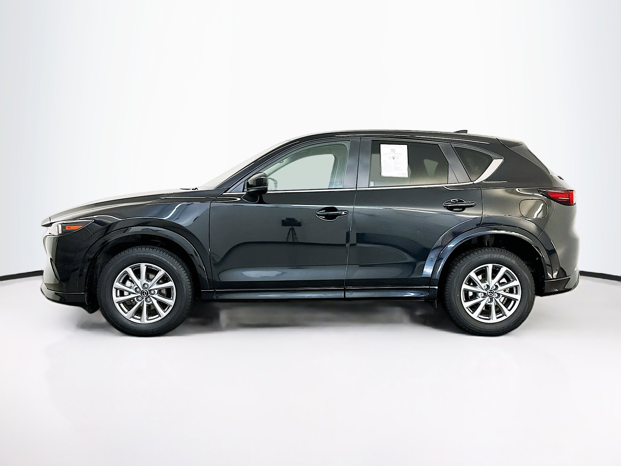 Used 2025 MAZDA CX-5 AWD 2.5 S w/ Preferred Package image 4