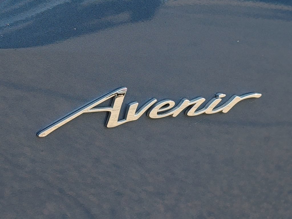 Used 2025 Buick Enclave Avenir w/ Super Cruise Package AWD/4WD image 43