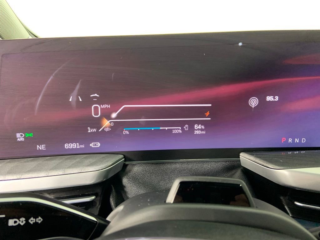 Used 2025 Cadillac Escalade IQ Luxury 2 image 39