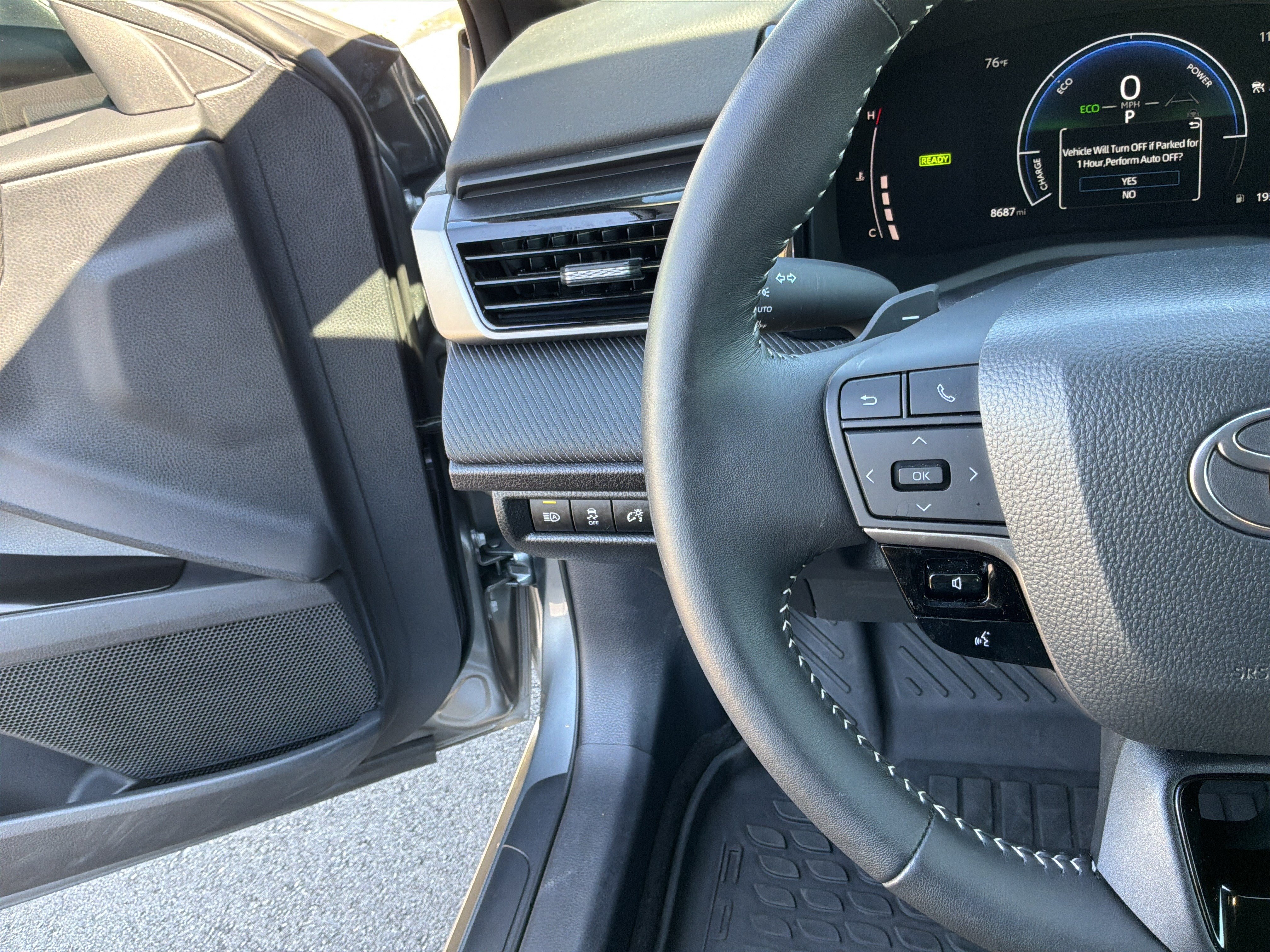 Used 2026 Toyota Camry SE FWD image 19