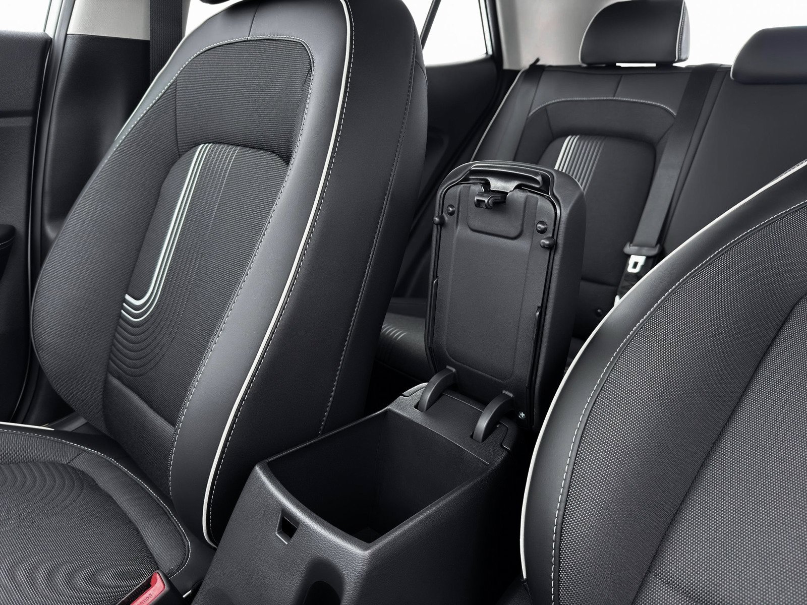 New 2026 Hyundai Venue SEL FWD image 18