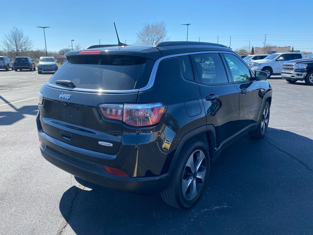 Used 2018 Jeep Compass Latitude w/ Popular Equipment Group image 9