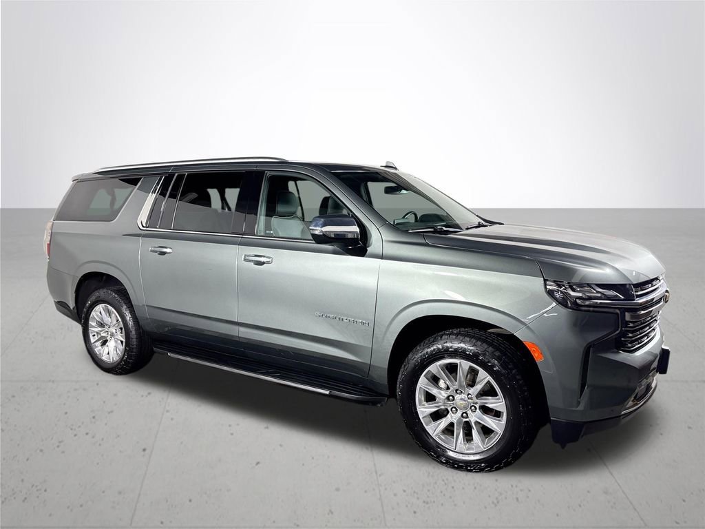 Used 2023 Chevrolet Suburban Premier image 4