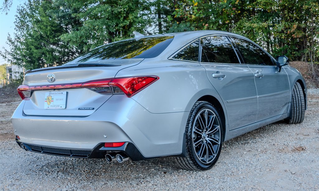 Used 2019 Toyota Avalon Touring w/ Advanced Safety Package FWD image 5