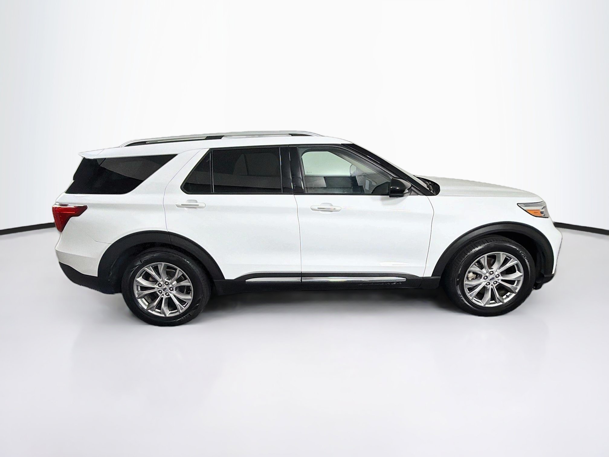 Used 2022 Ford Explorer Limited RWD image 10