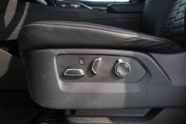 Used 2022 Cadillac Escalade Sport Platinum image 26