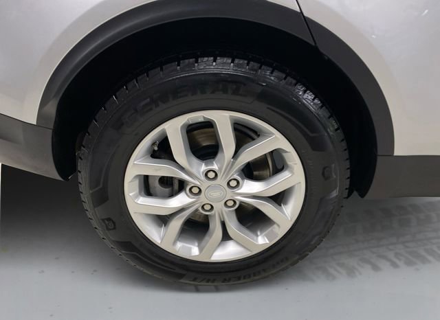 Used 2019 Land Rover Discovery SE AWD/4WD image 17