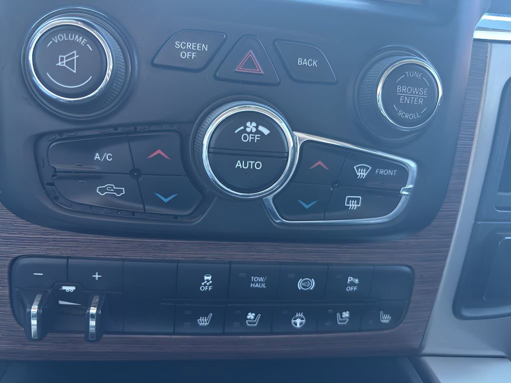 Used 2014 RAM 3500 Laramie image 22