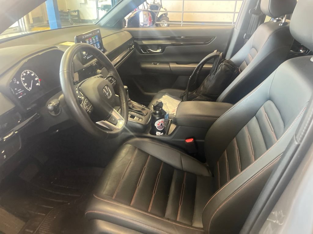 Used 2024 Honda CR-V Sport Touring image 4