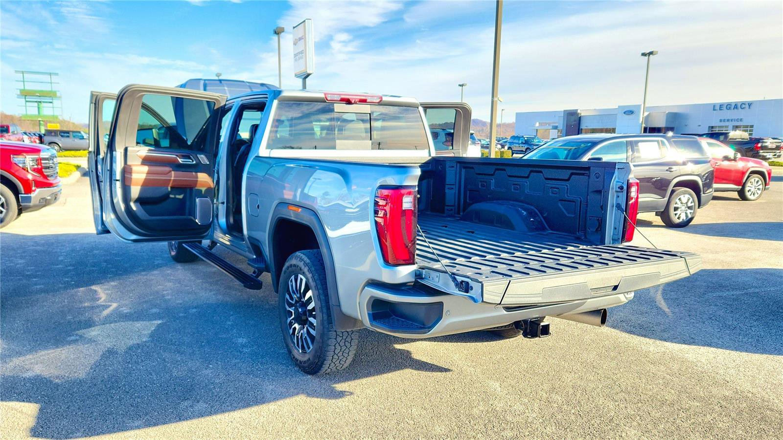 Used 2024 GMC Sierra 2500 Denali Ultimate image 7