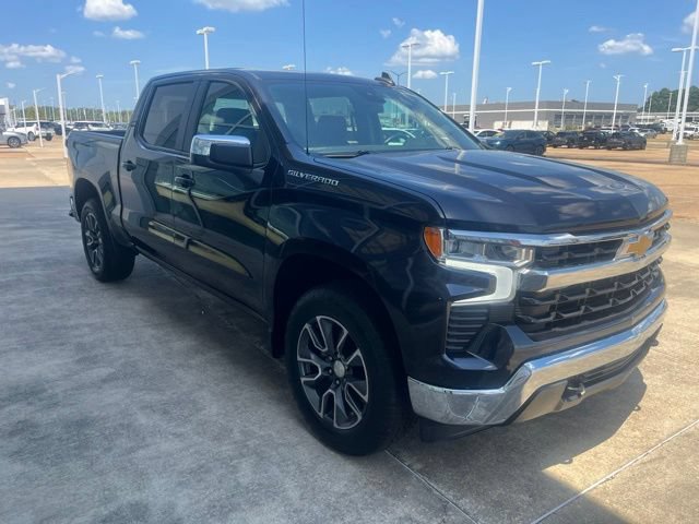 Used 2023 Chevrolet Silverado 1500 LT AWD/4WD image 5