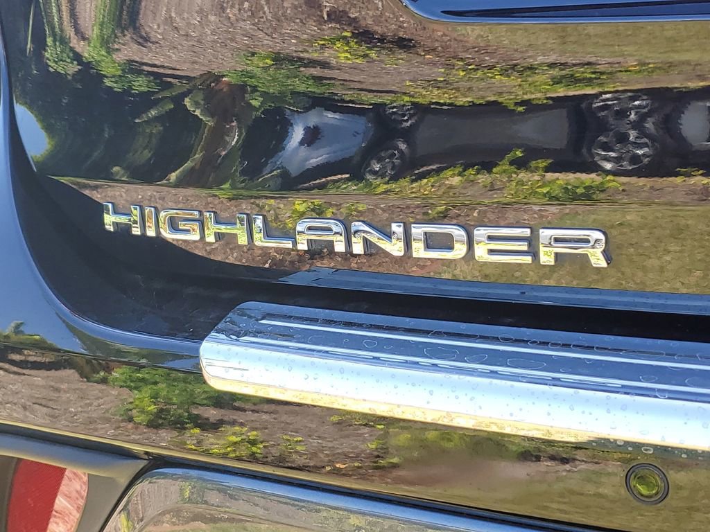 Used 2023 Toyota Highlander Limited w/ Protection Package #3 (TMS) image 8