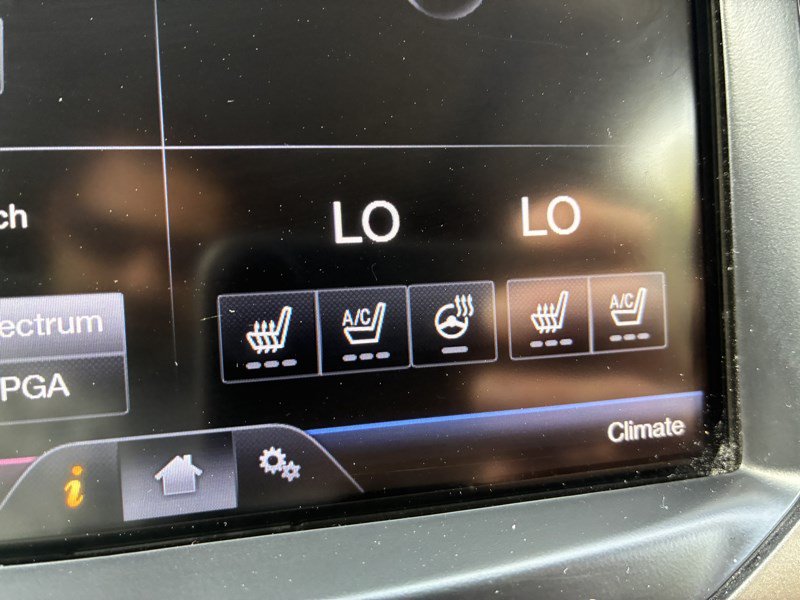 Used 2015 Lincoln MKX AWD w/ Equipment Group 102A image 10