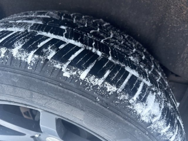 Used 2013 GMC Yukon XL Denali image 28