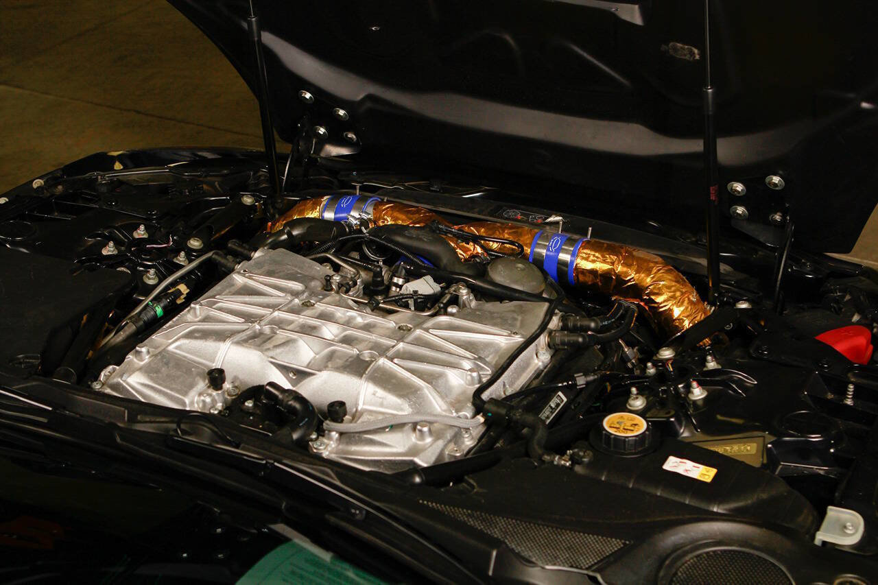 Used 2015 Jaguar F-TYPE R image 23