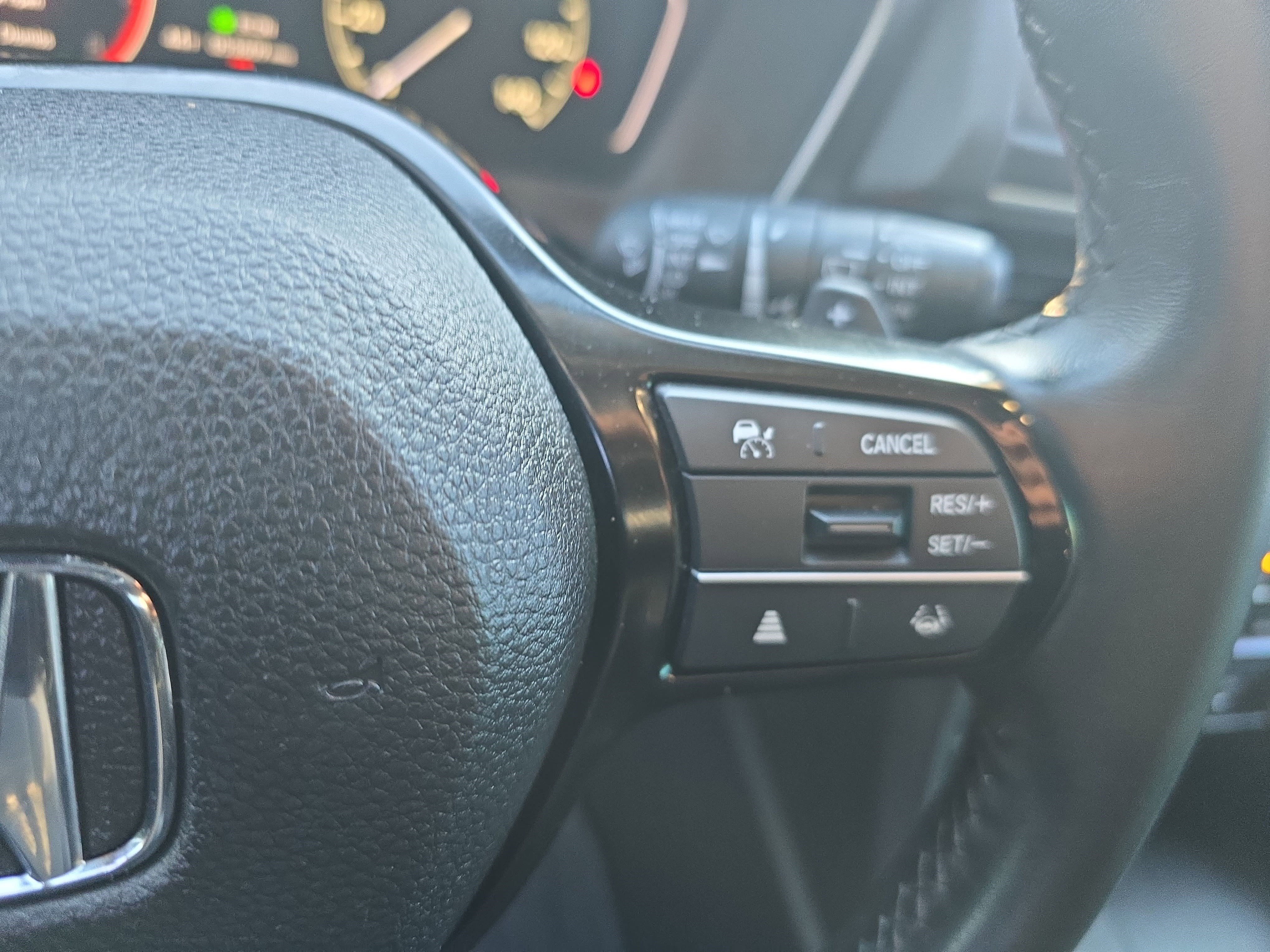 Used 2024 Honda Pilot Touring image 20