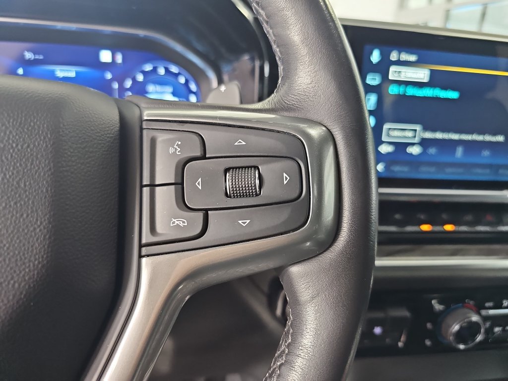 Certified 2022 Chevrolet Silverado 1500 LTZ w/ Technology Package AWD/4WD image 22