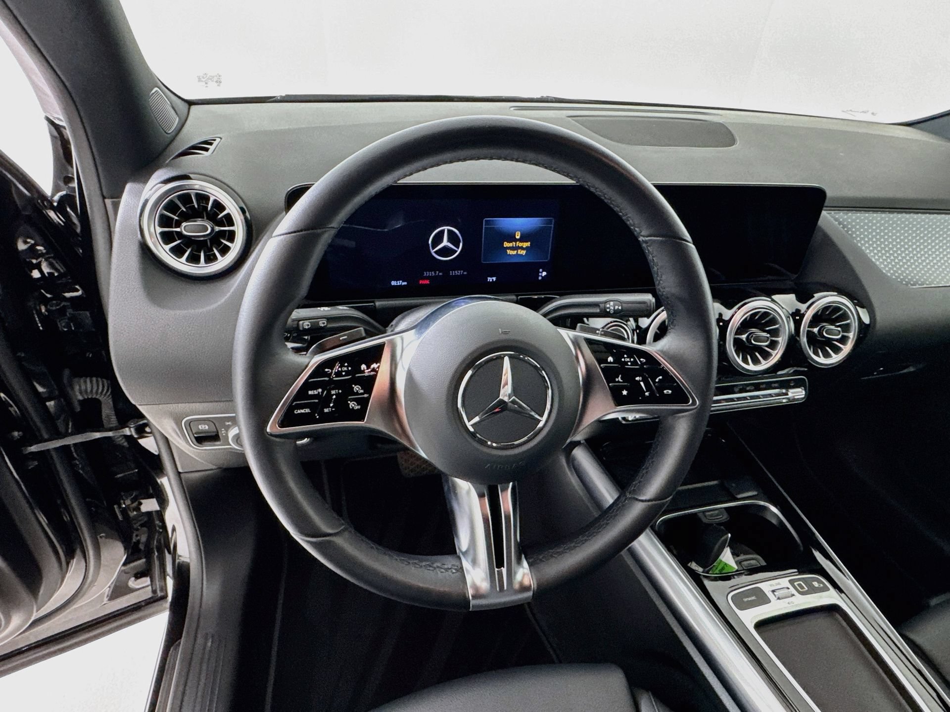 Certified 2025 Mercedes-Benz GLA 250 image 12