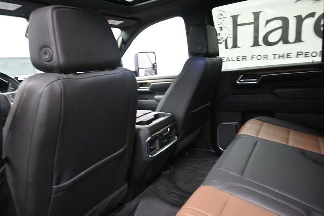 Used 2024 Chevrolet Silverado 3500 High Country w/ High Country Premium Package AWD/4WD image 23
