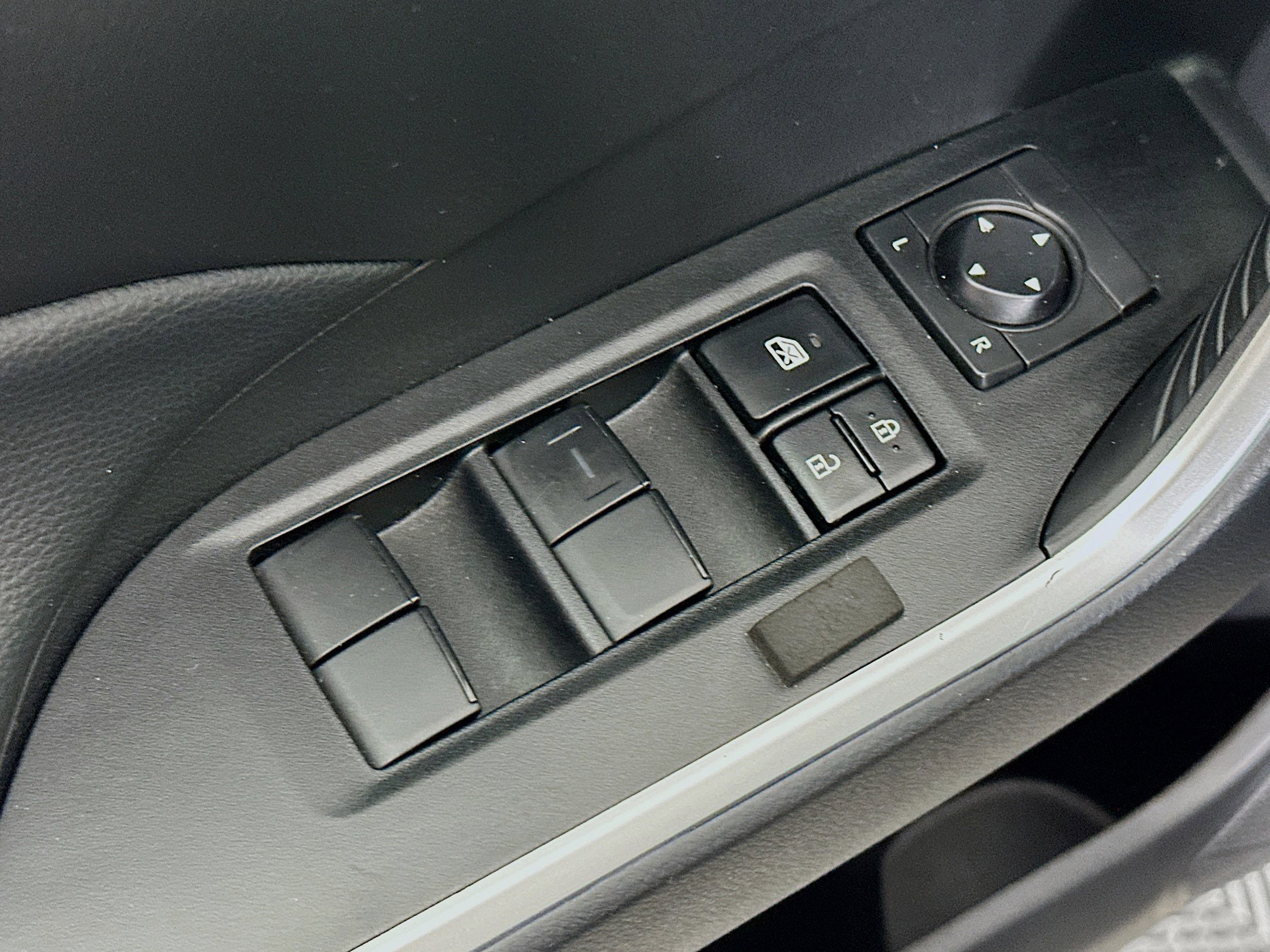 Used 2025 Toyota RAV4 LE image 15