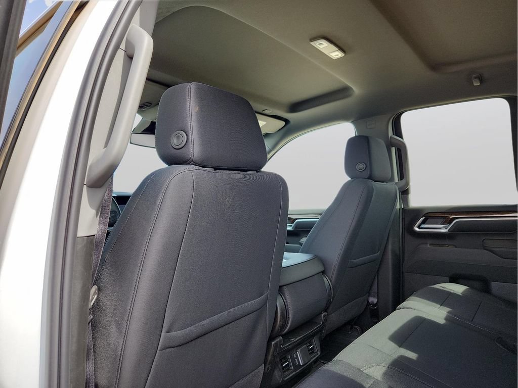 Used 2025 GMC Sierra 2500 SLE AWD/4WD image 12