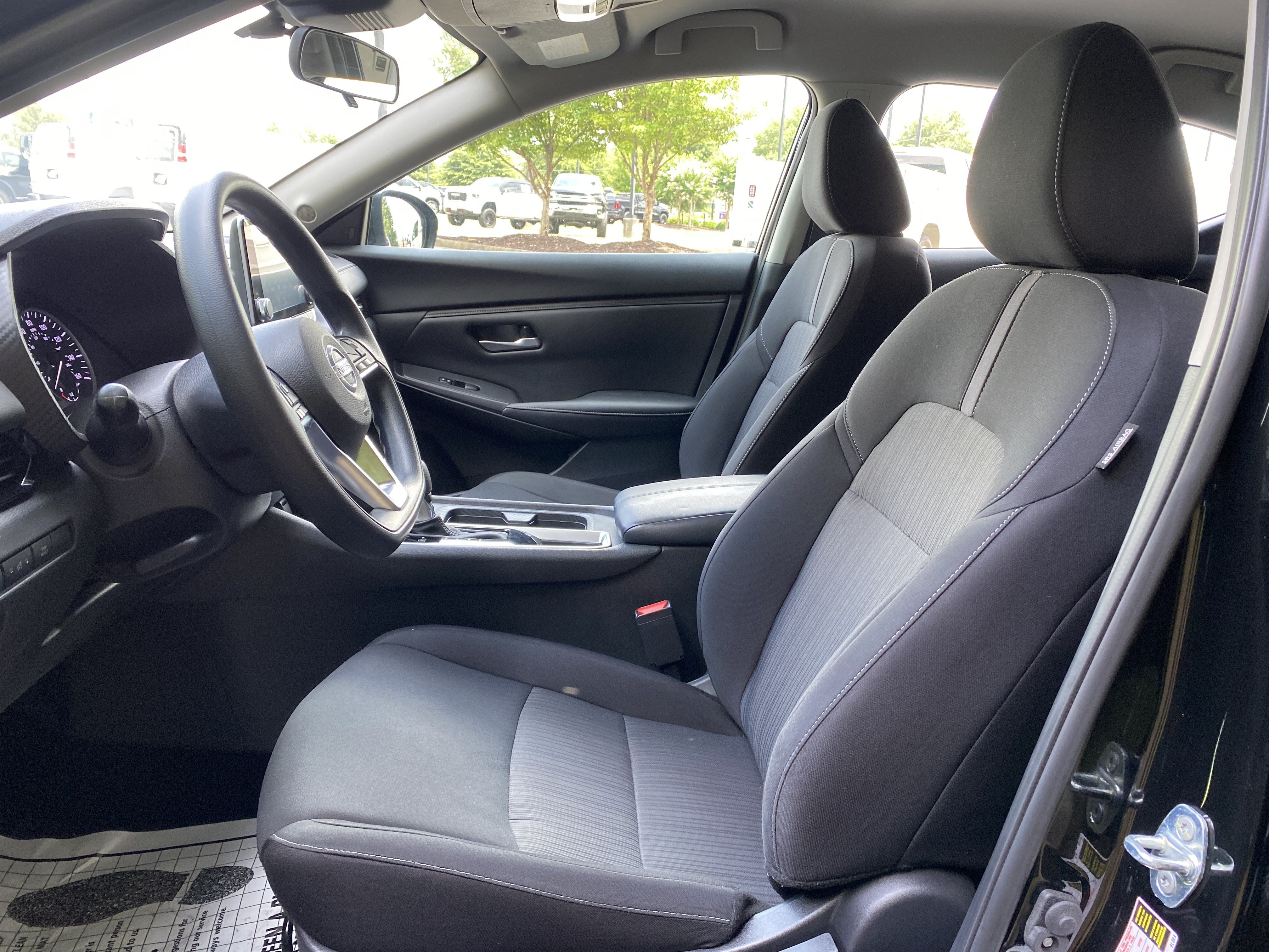Used 2023 Nissan Sentra SV FWD image 15