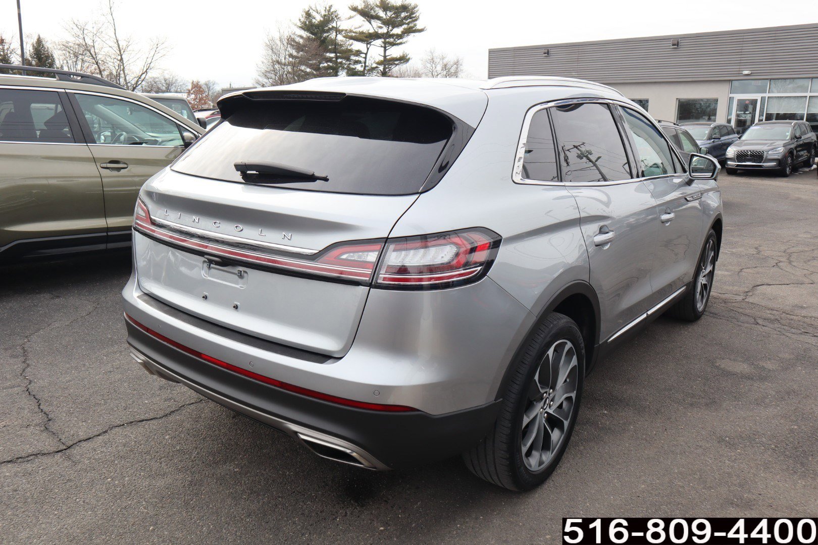 Used 2023 Lincoln Nautilus Reserve image 5