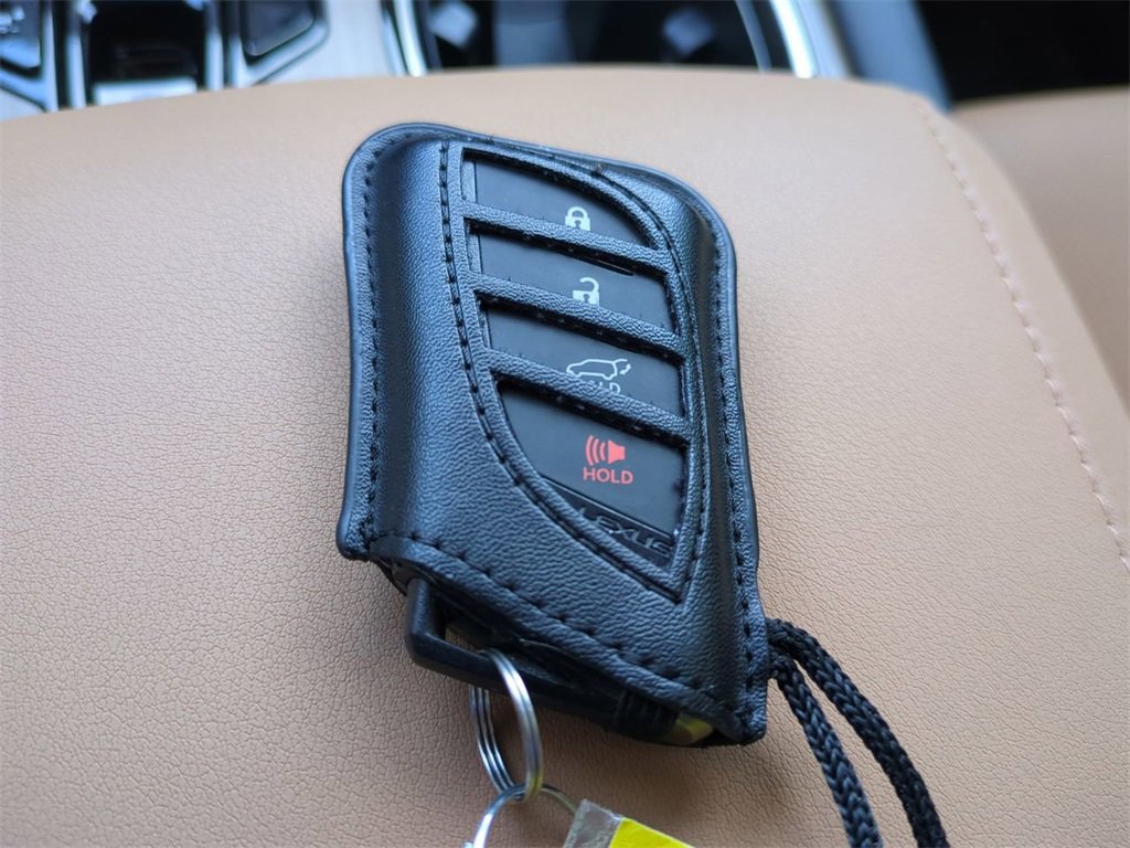 Used 2025 Lexus RX 350h image 29