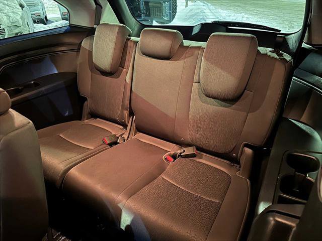 Used 2018 Honda Odyssey EX image 16