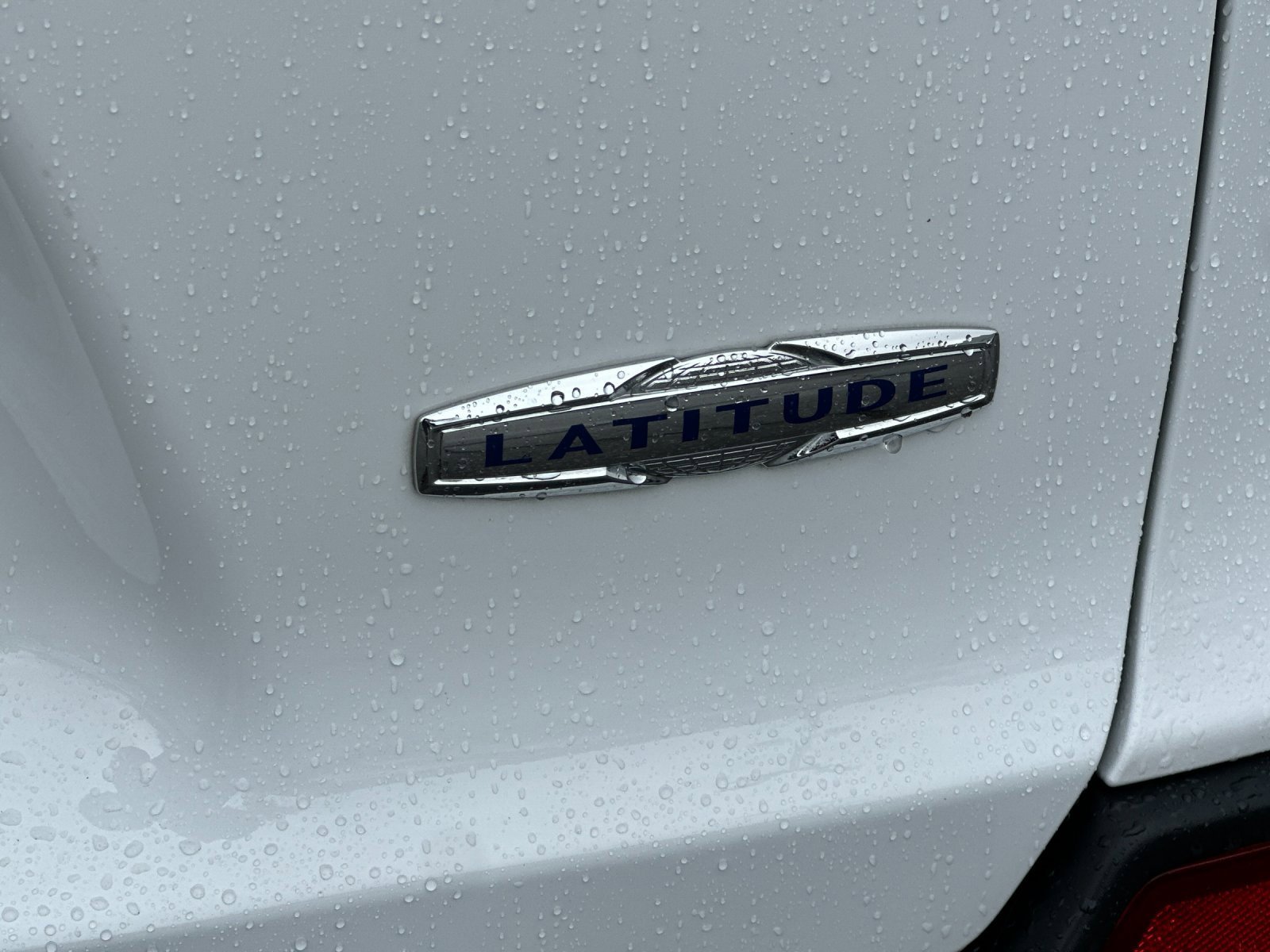 Used 2019 Jeep Cherokee Latitude Plus w/ Comfort/Convenience Group image 25