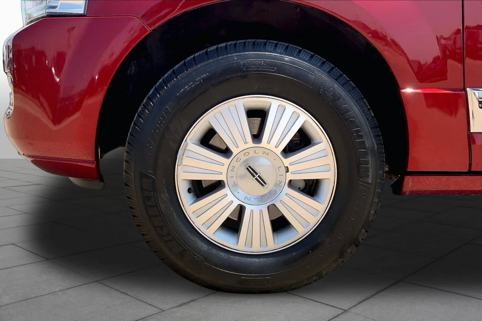 Used 2013 Lincoln Navigator 2WD w/ HD Trailer Tow Pkg image 10